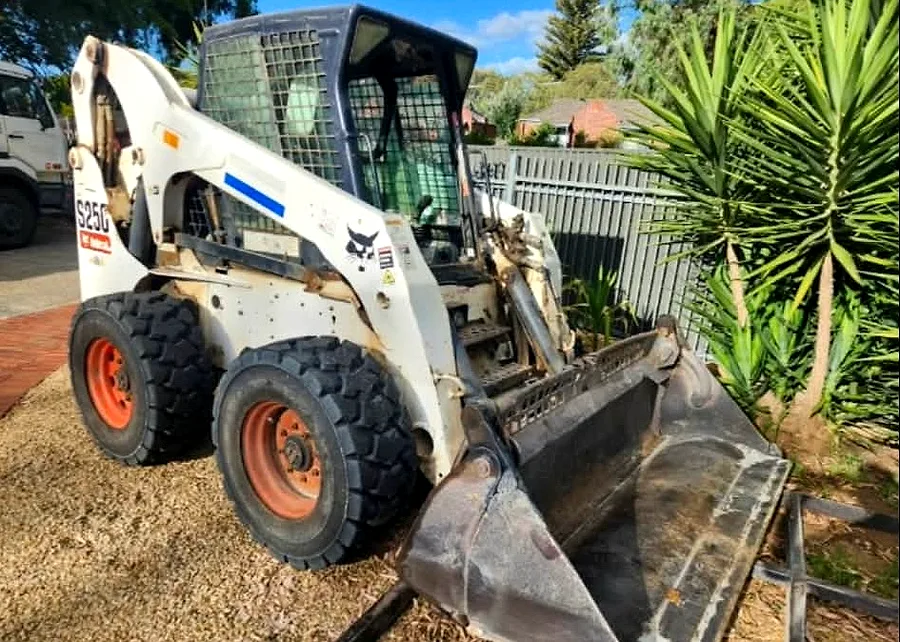 Mr Earthworx Bobcat skid-steer loader
